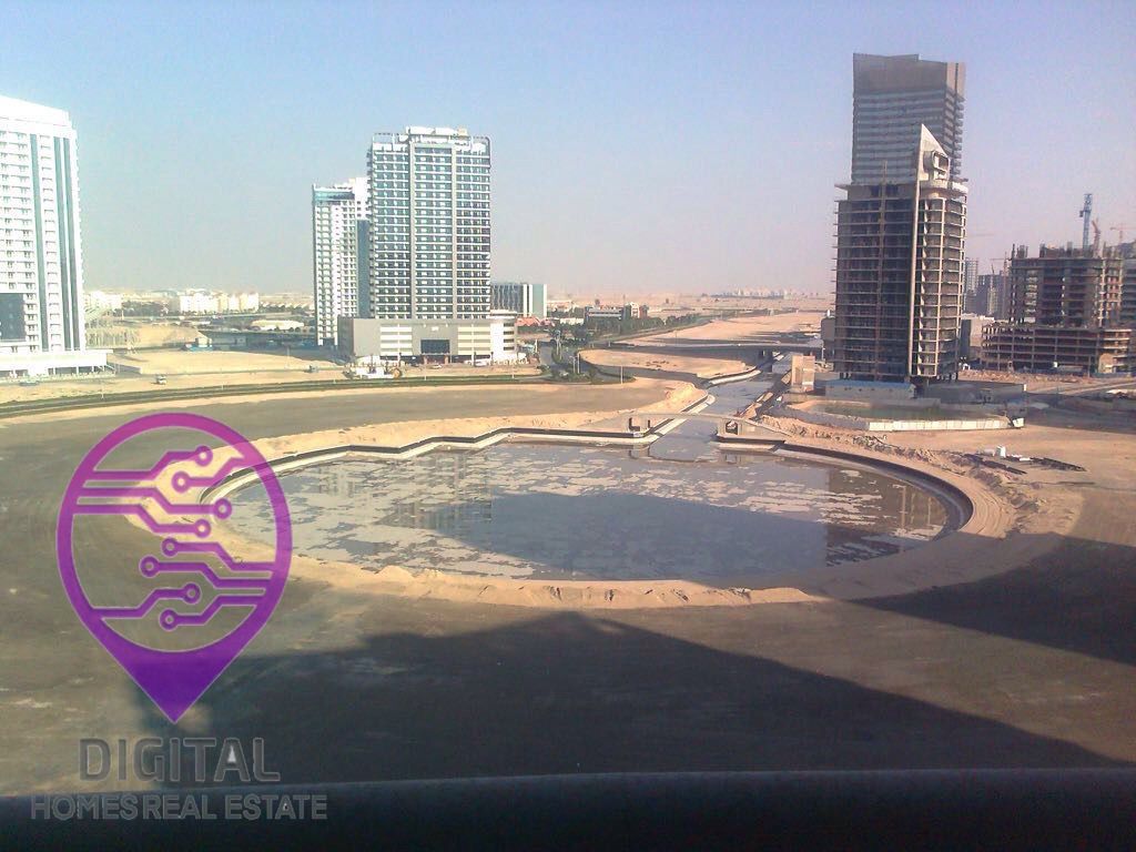 Spacious 1BR with Full Canal View | Vacant Now