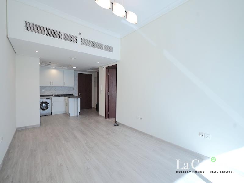 LAKE VIEW | KITCHEN WHITE GOODS | NEAR METRO