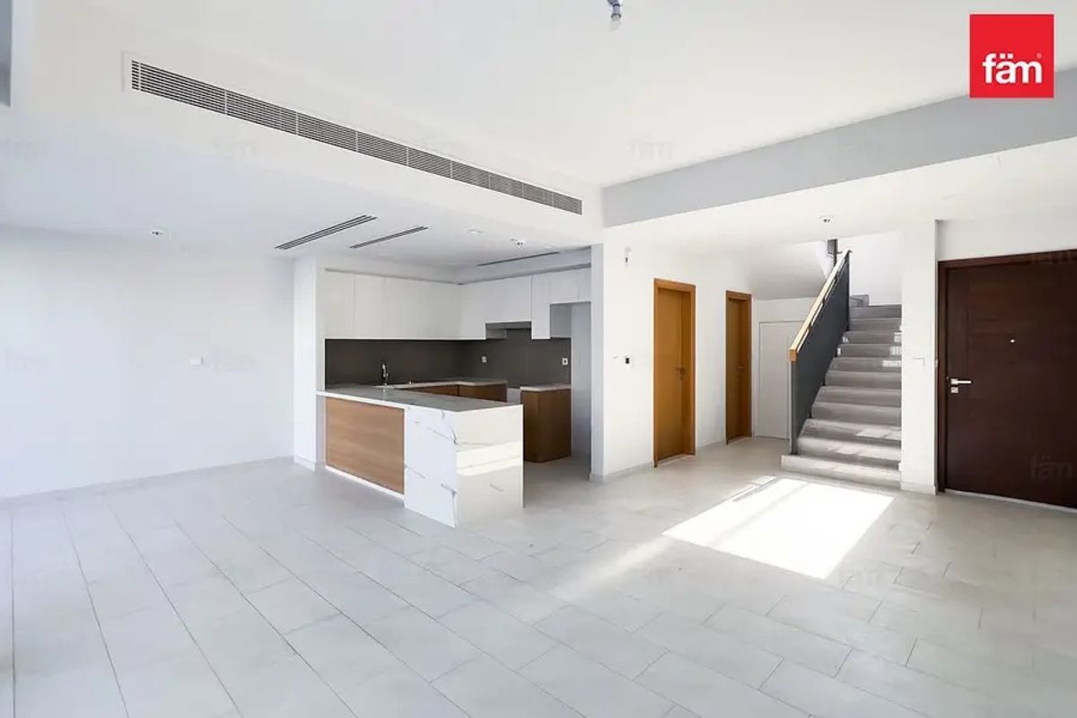 NEXT TO AMENITIES | WELL MAINTAINED | GREEN BELT