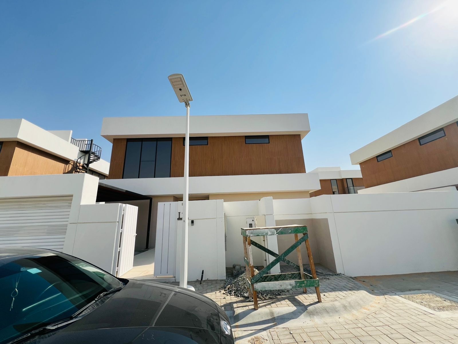 Lavish 3bhk Villa five washroom, two bedrooms, wardrobes, balcony garden Citi Sharjah