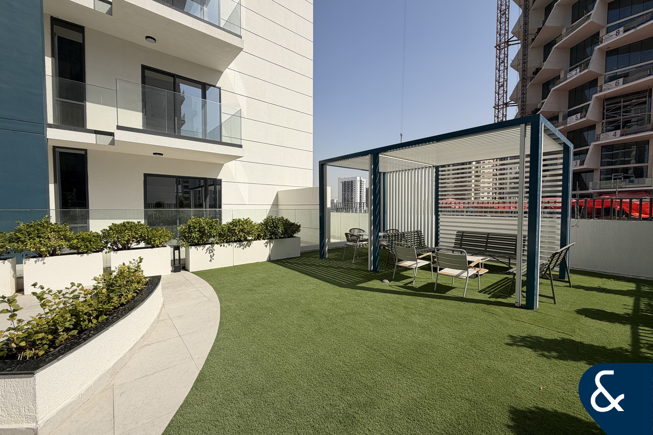 1 Bed | East Crest by Meteora | Modern