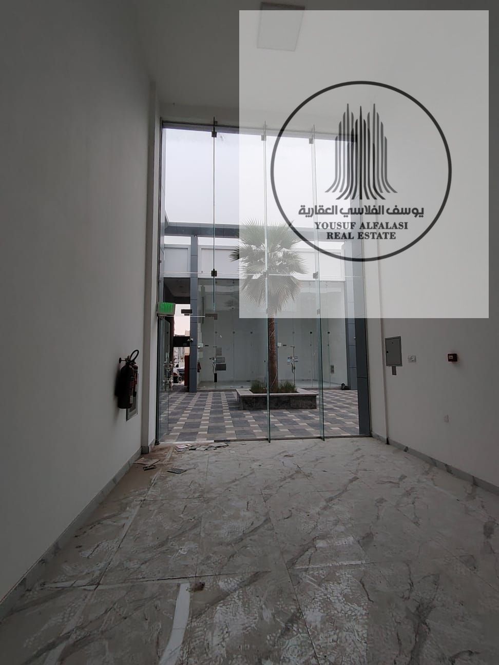 Shop, prime location, suitable for various business activities, easily accessible