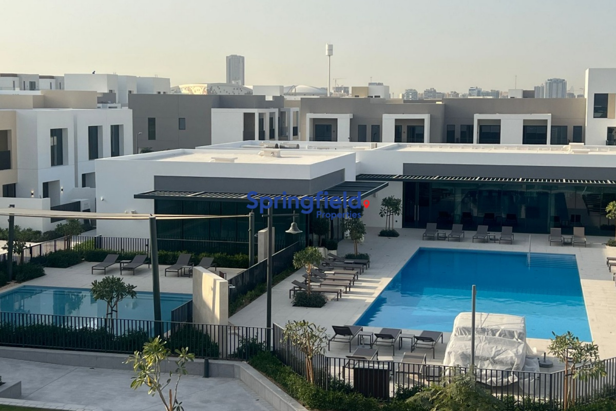 Best Layout | On Pool and Park | Corner Unit