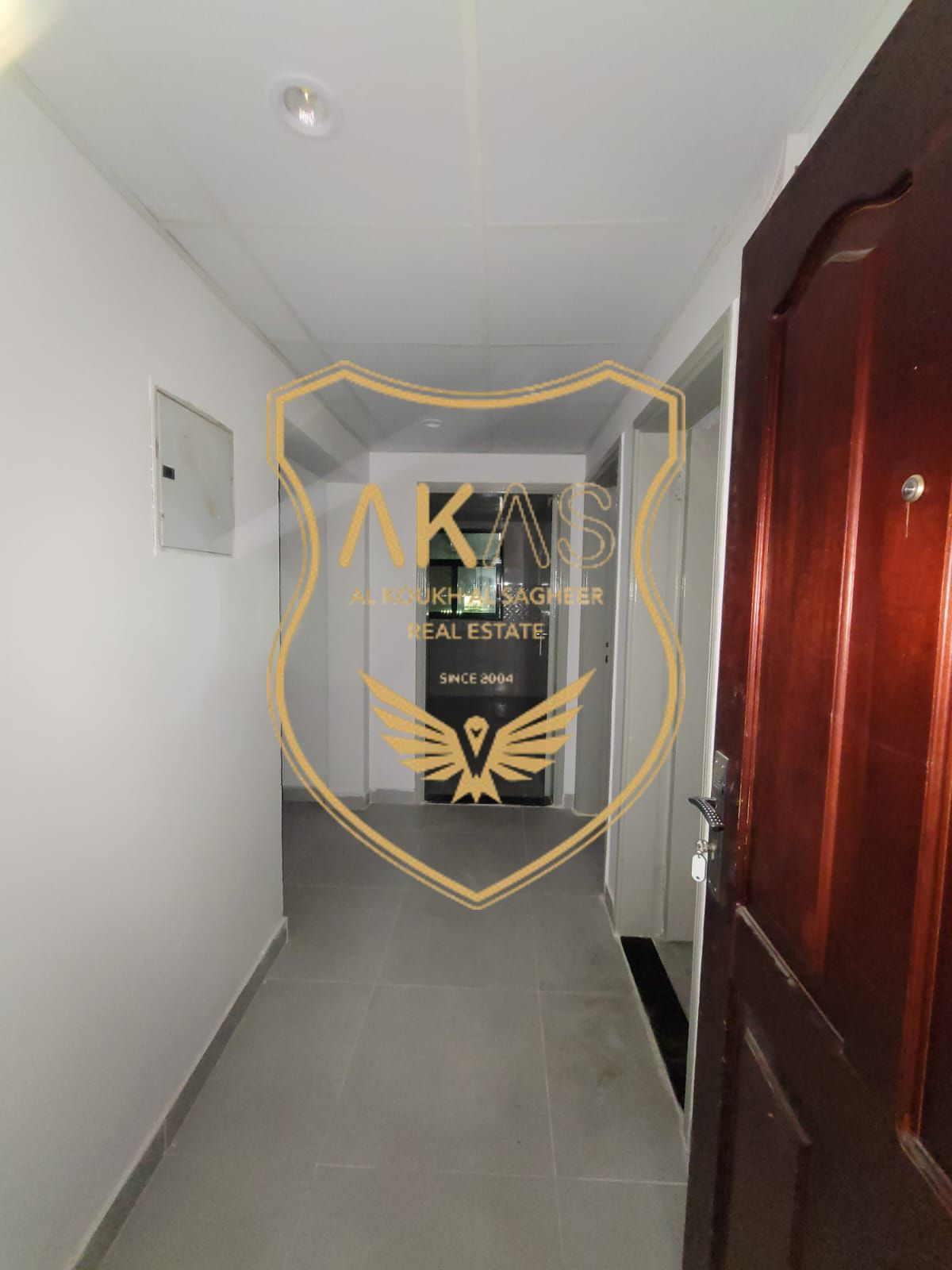 Like Brand New 2bhk available, Sharing Or company accommodations Allowed