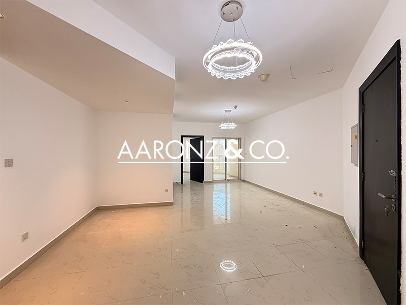 High Floor | Near to Metro | Upgraded Unit