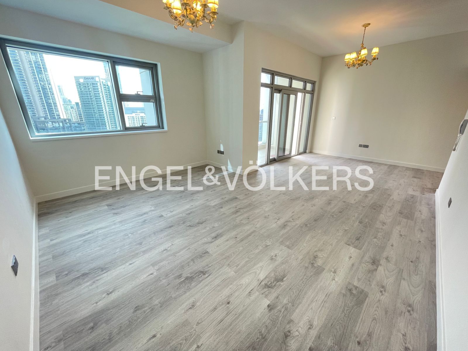 Well Maintained | Spacious | Luxury | Upgraded