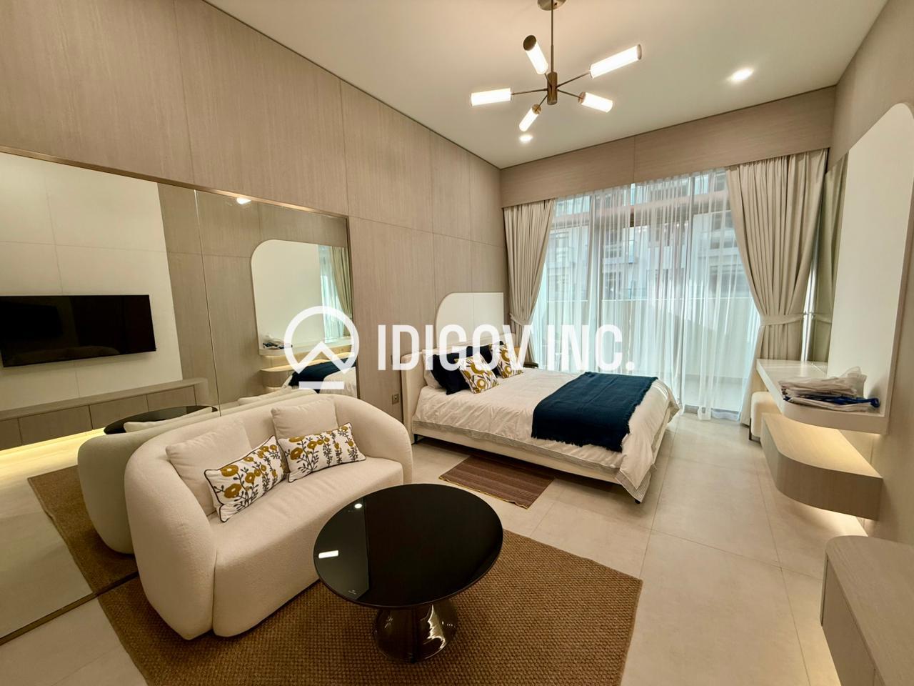 Vacant | Mid Floor | Prime Location | With Balcony