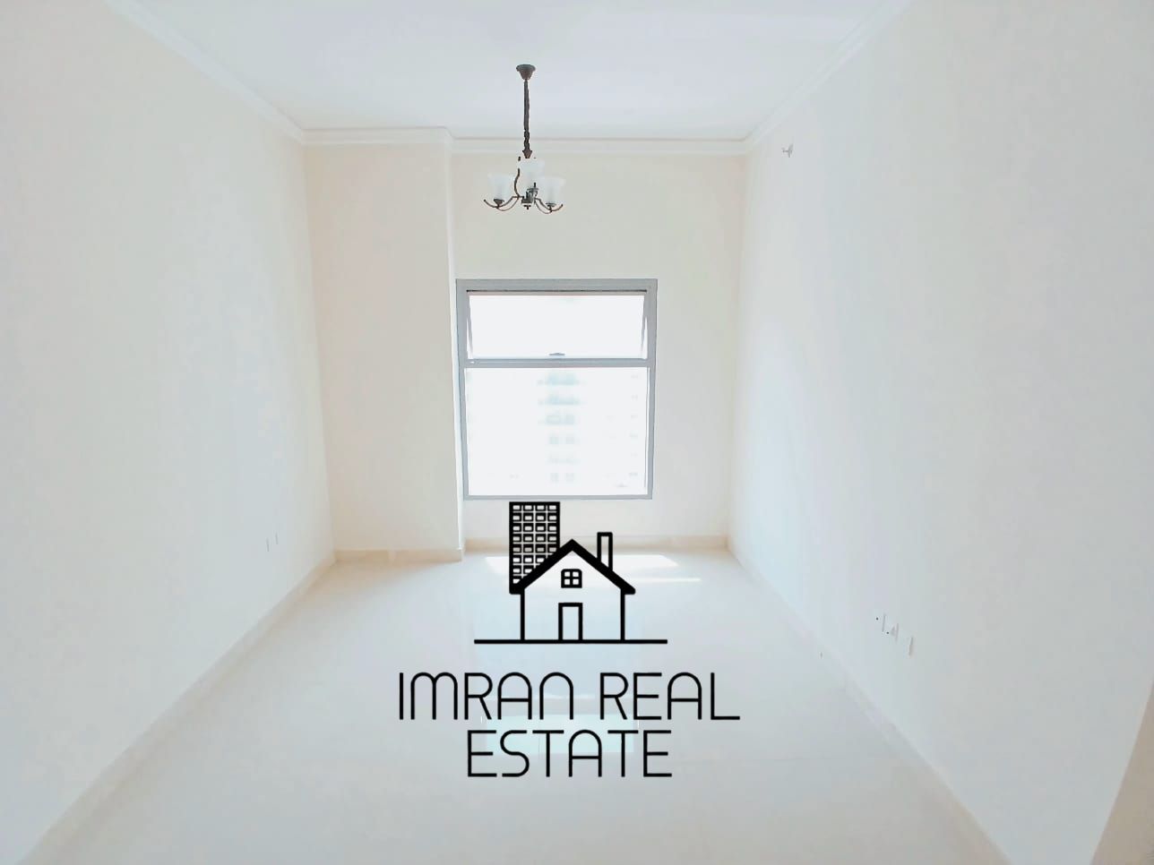 Spacious luxury 2BHK family tower free chiller free parking balcony