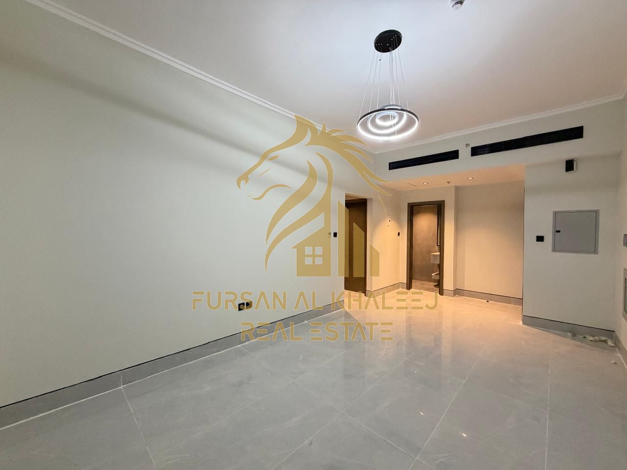Brand New | Family Friendly | Near Airport and E311