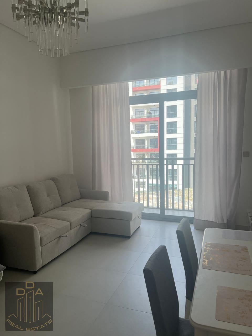 FULLY FURNISHED | COMMUNITY AND POOL VIEWS | HOUSEHOLD APPLIANCES