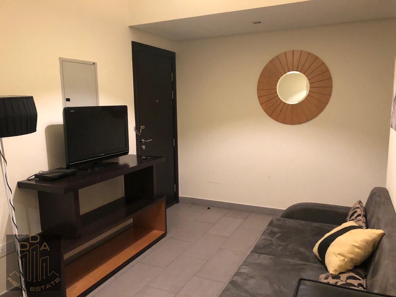 READY | FULLY FURNISHED | FUNCTIONAL LAYOUT