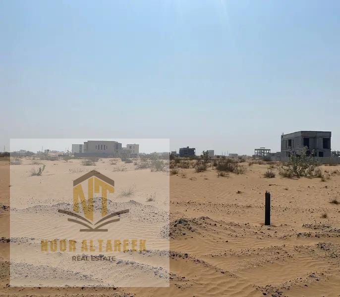 For sale: a prime commercial plot in Basateen Al Zubair with a total area of 5,813 sq. ft. , offering freehold ownership for Arabs. The land is ready f