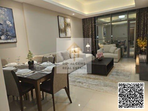 For rent <1bhk master furnished + Oclock tower view+ prime location + freehold everyone 100%