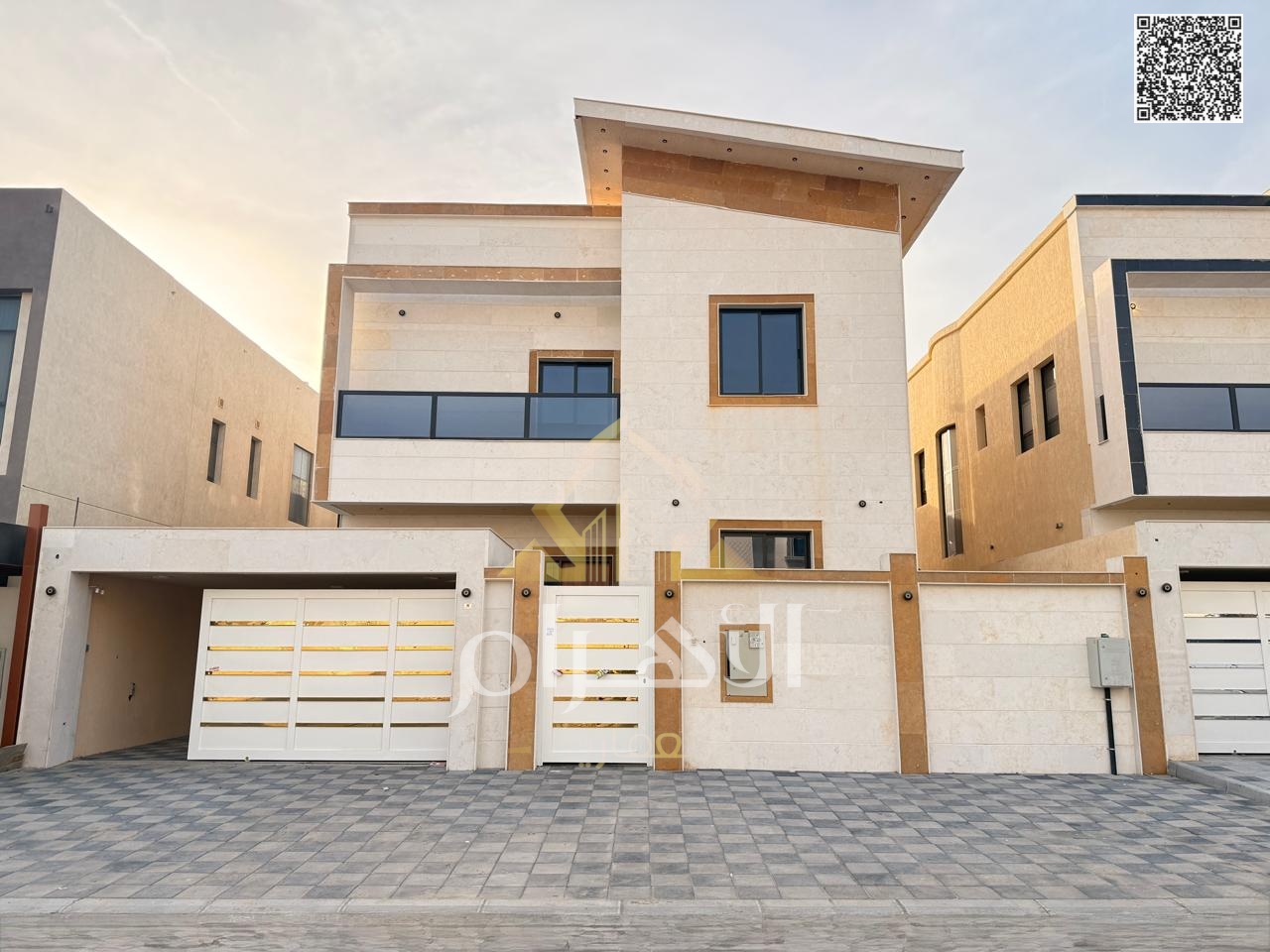 Luxury villa for rent, fully furnished with water, electricity, and air conditioning, ready for immediate occupancy, located behind Al-Hamidiyah Park