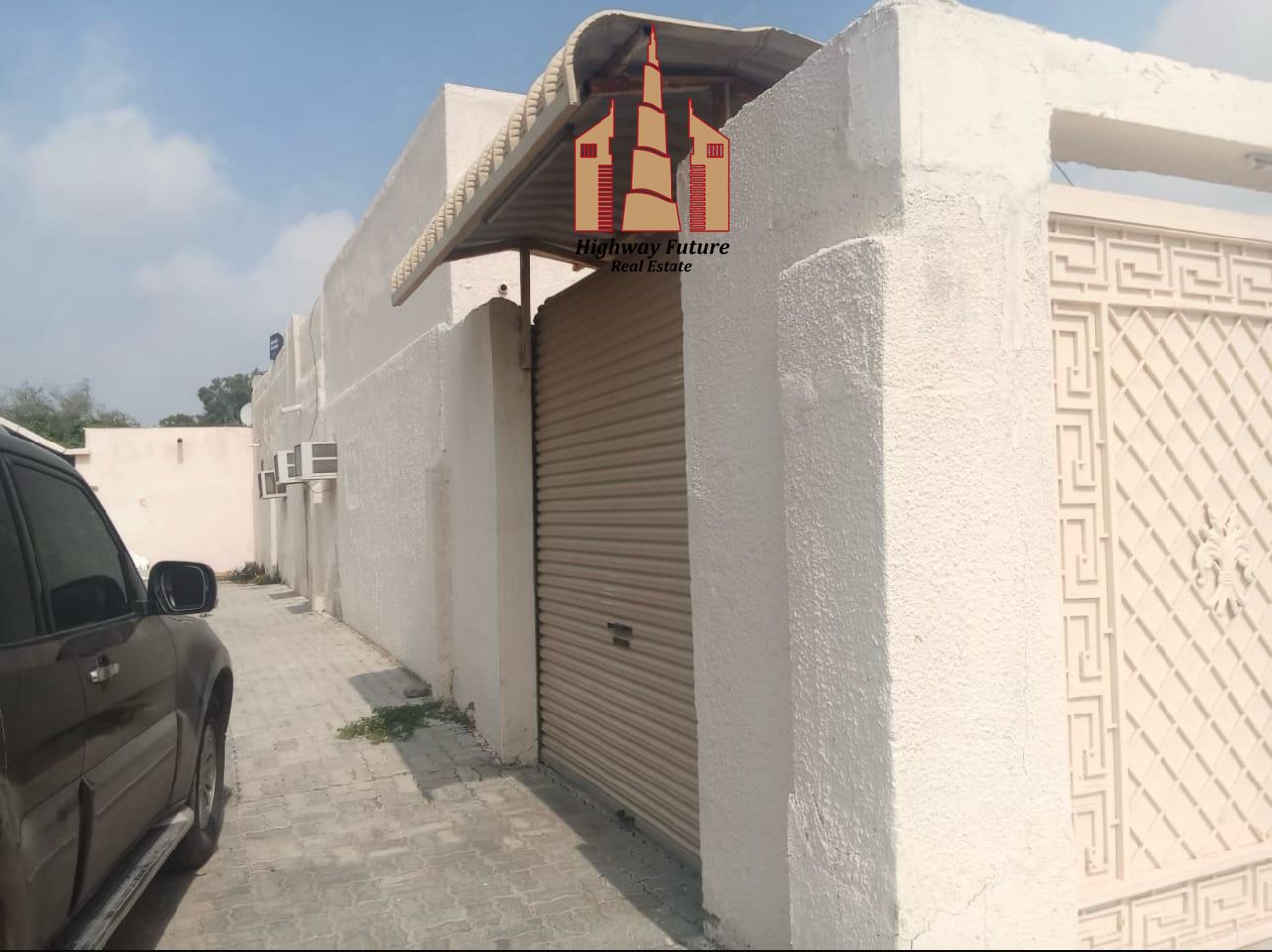 8 room 4 washroom 3 kitchan Rented 72000 2 gate sale price 890k