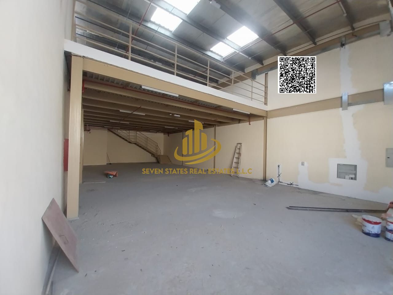 Ready-to-use warehouse in Al Jurf Industrial 2 – flexible design, ideal for light industries, storage & distribution with easy truck access