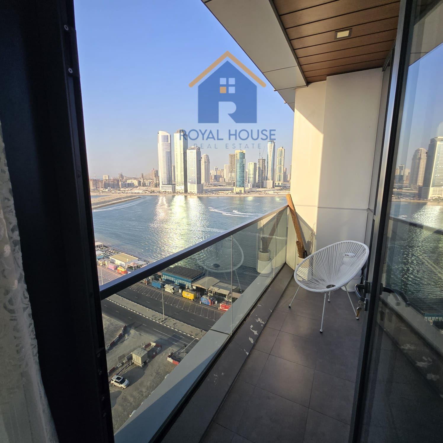 One bedroom and living room with sea view, new tower