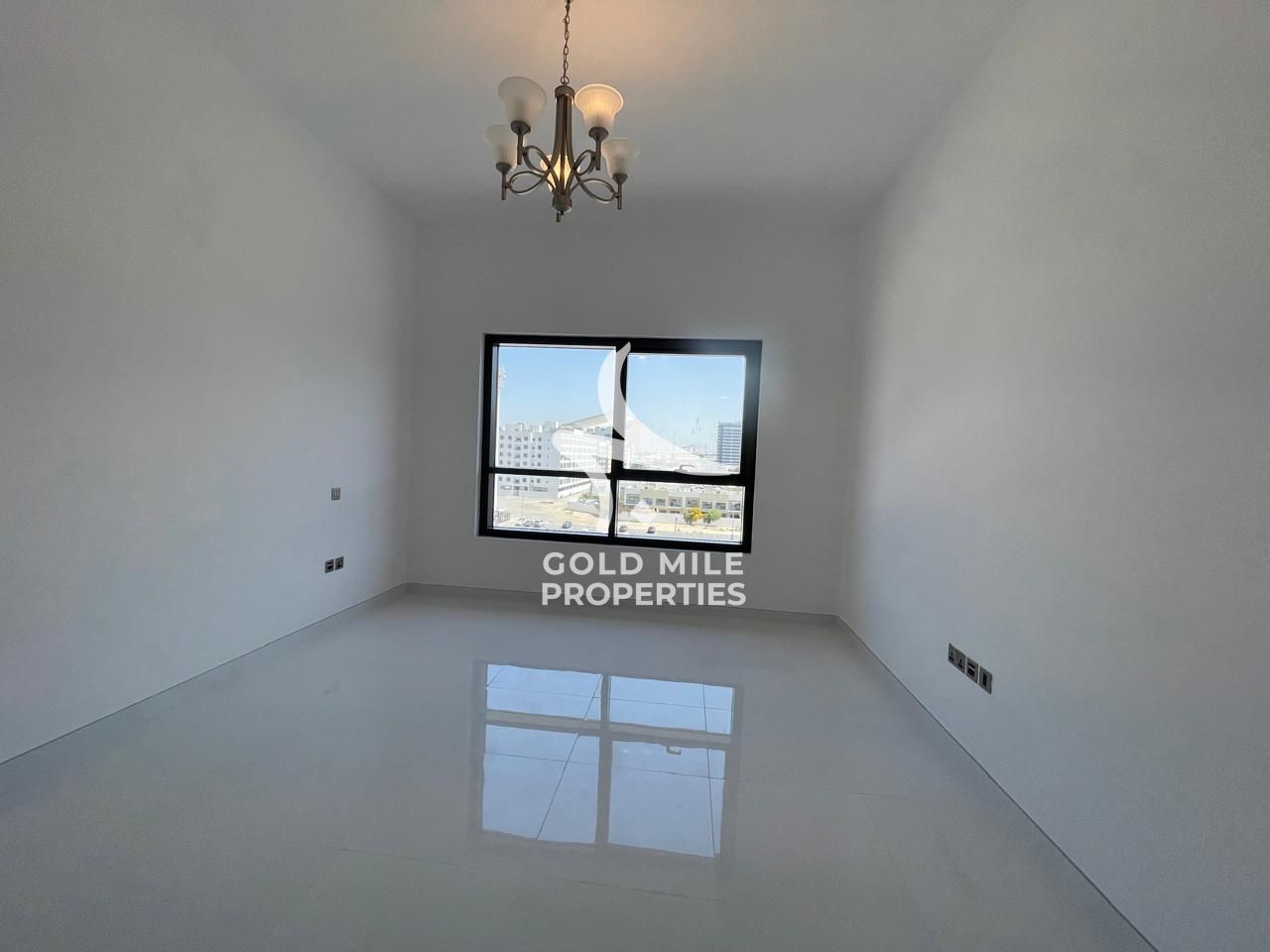 1BHK with Store || Near Metro || Prime Location
