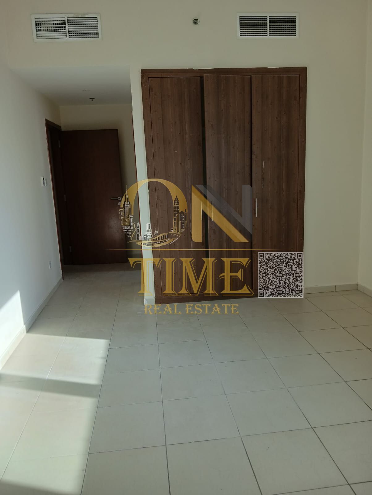 Free parking | Laundry room | Sea and city views | Spacious areas | Tower with all amenities