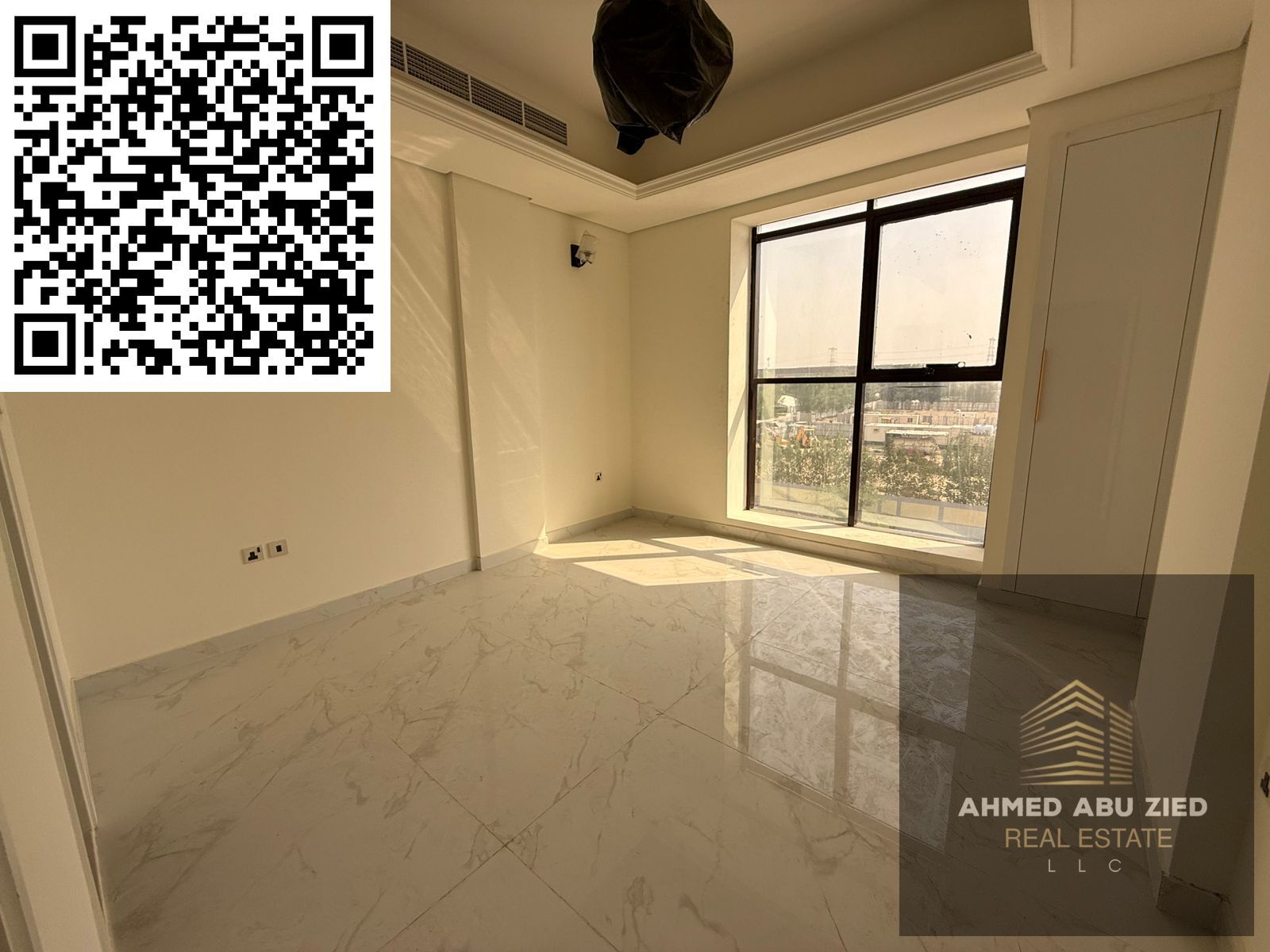 The pinnacle of luxury in Hill 2. . . A royal "first occupant" apartment with a majlis and hotel amenities