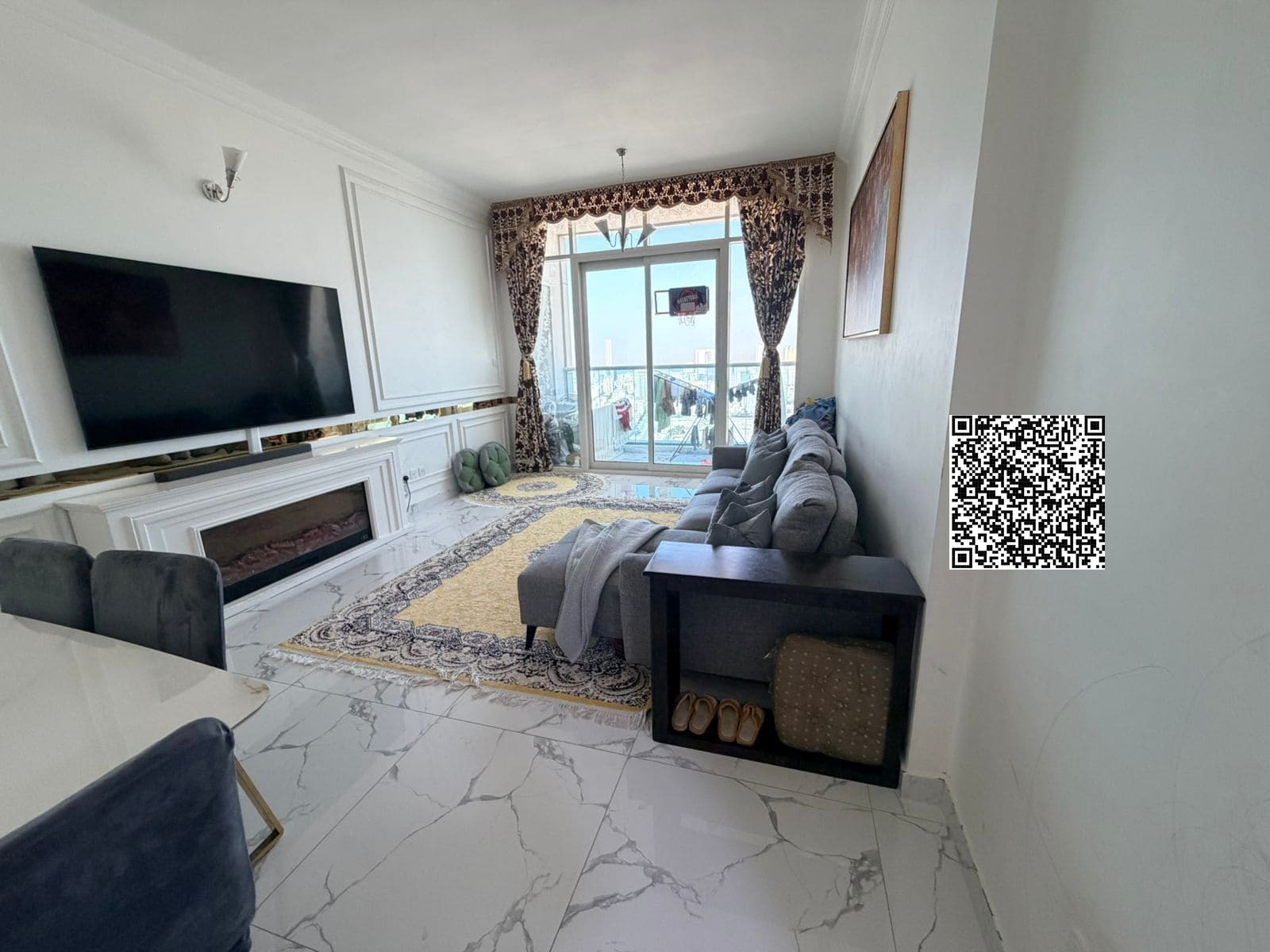 Two-bedroom apartment with living room, balcony, and parking for sale
