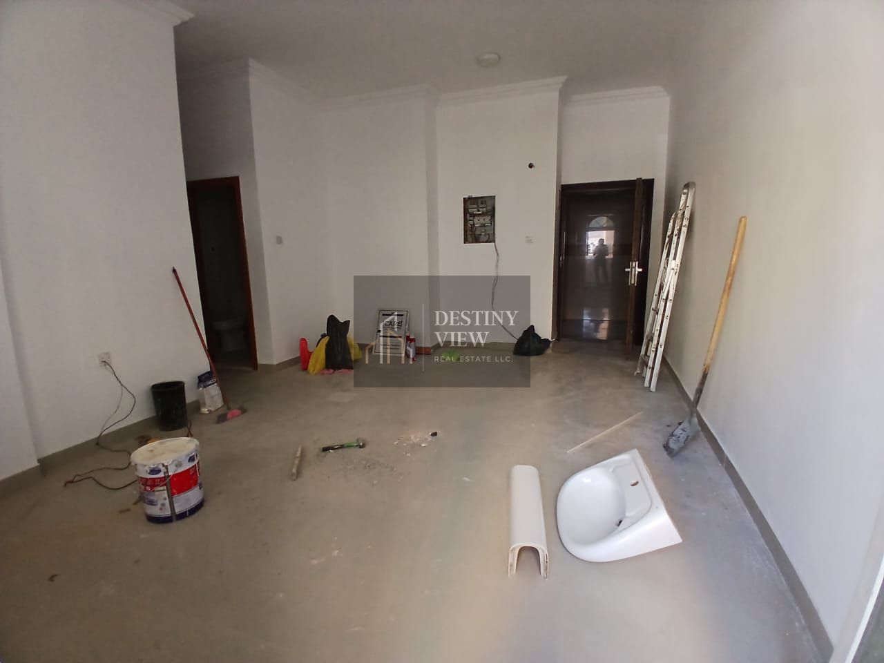 Big spacious lavish 2bhk 2 bathroom with balcony just rent 40k