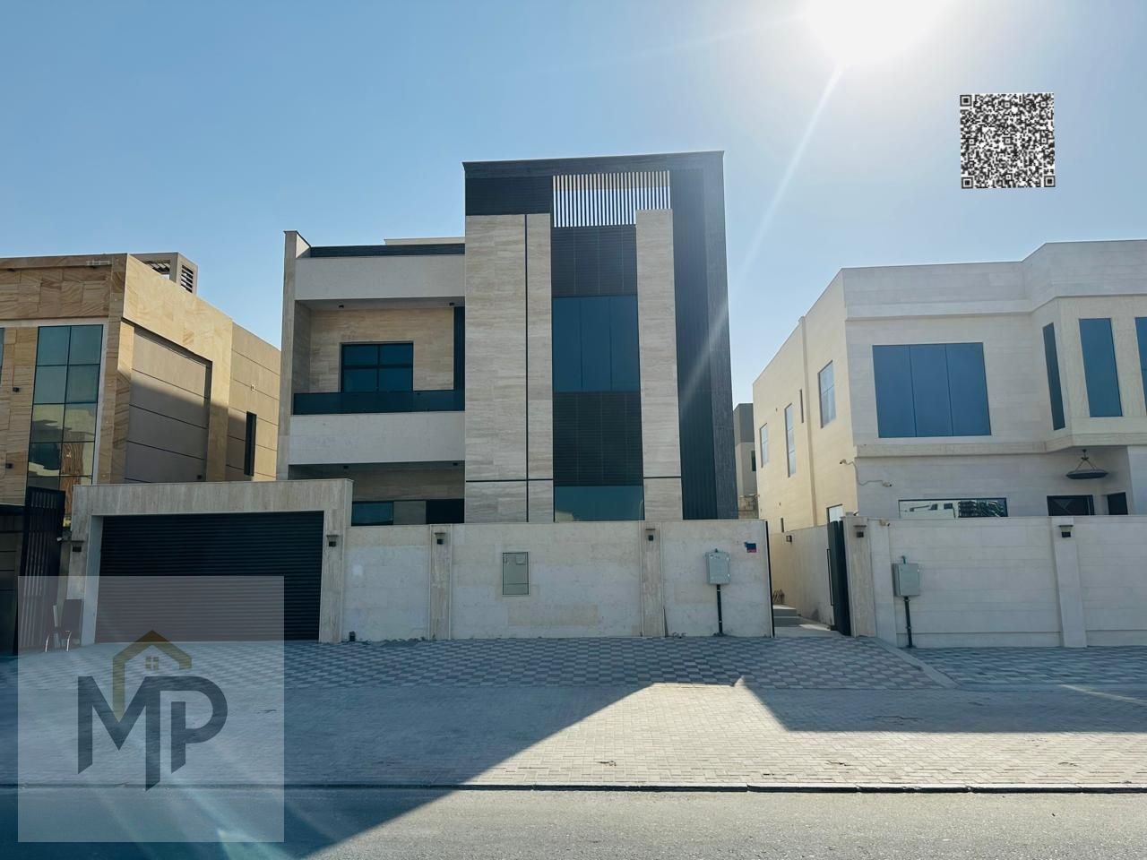 Own your dream villa with a price including air conditioning and invest in a luxurious villa in the heart of Al Aaliyah, Ajman. Don't miss this opport