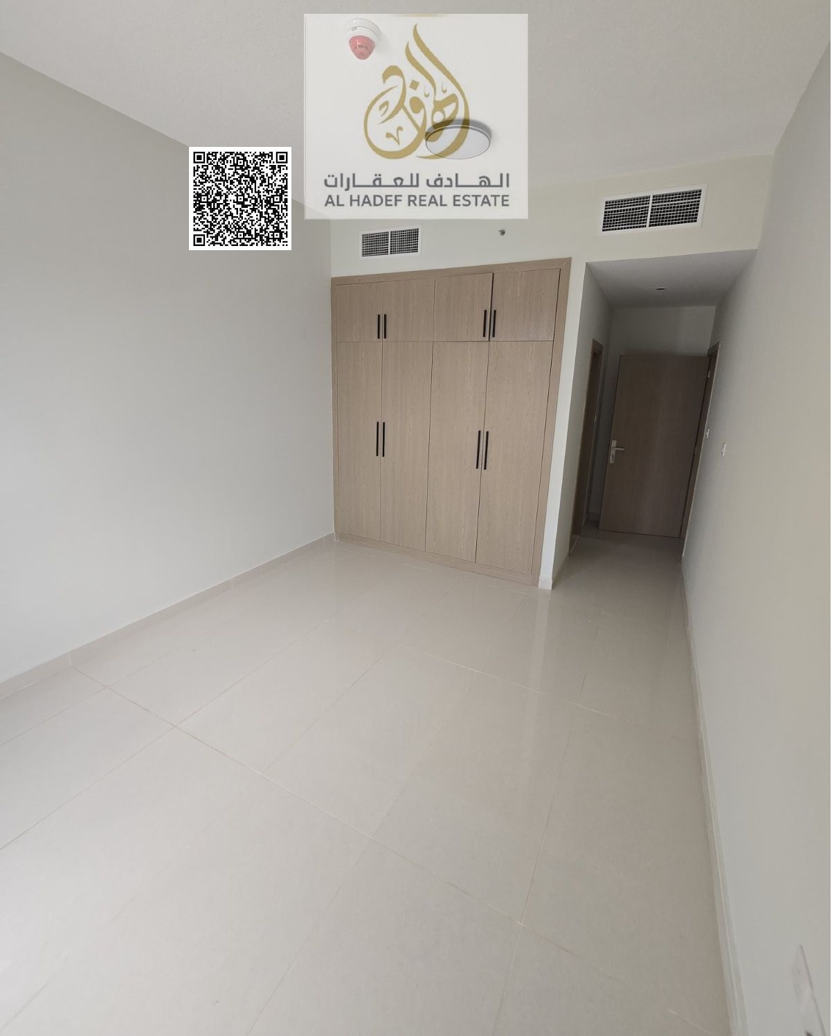 Two-bedroom apartment with a living room, annual rent, second tenant, super deluxe finishing