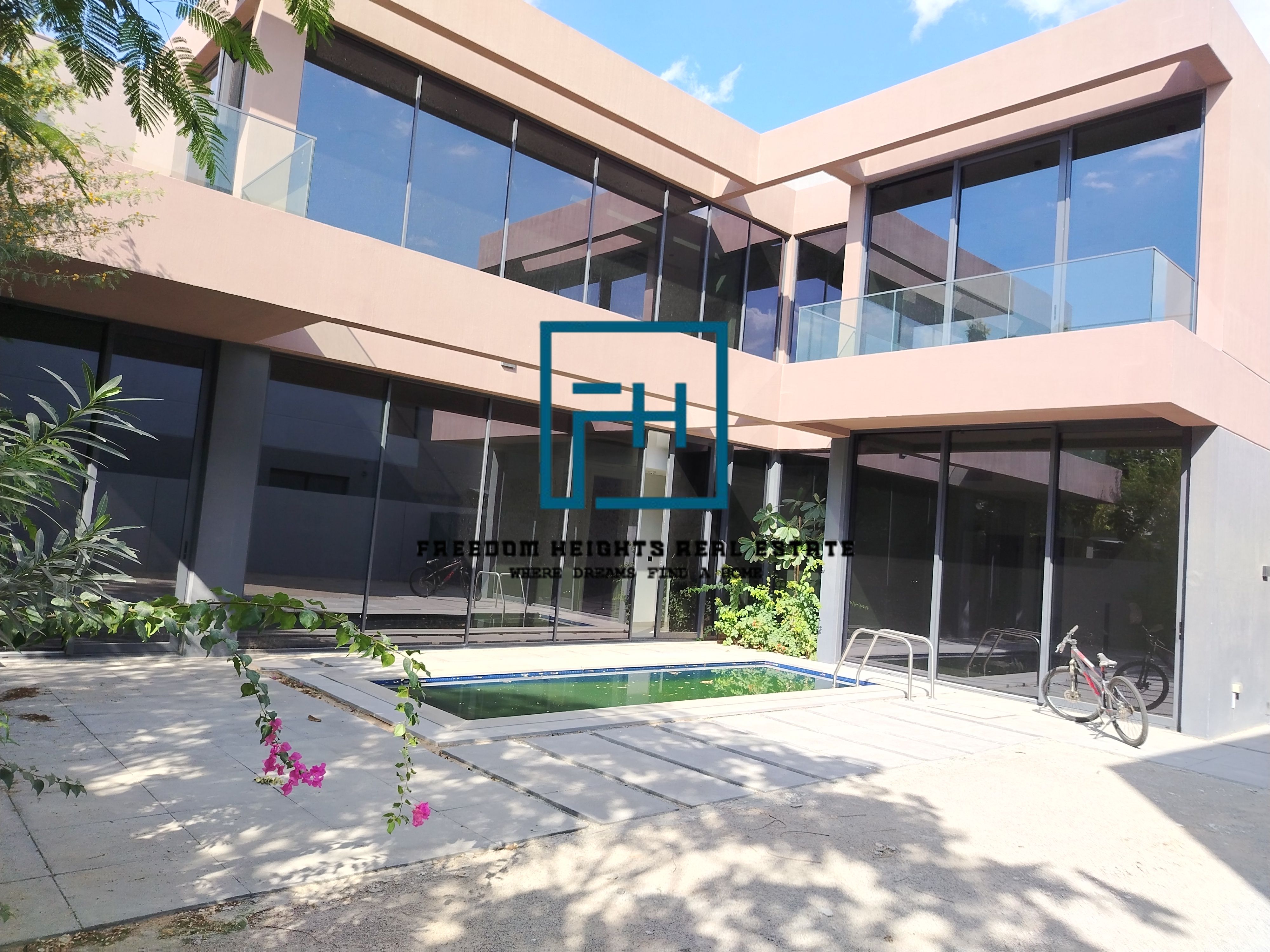 CORNER UNIT | READY TO MOVE | PRIVATE POOL