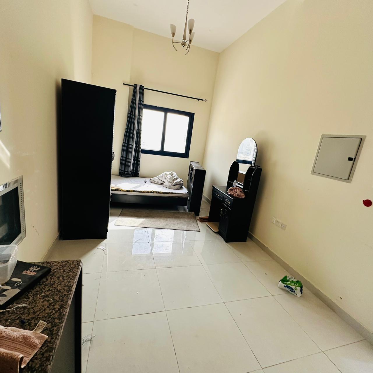 A spacious and distinctive studio in Al Jurf 3, close to the tribes and the Chinese market, a vital and safe location suitable for individuals or smal