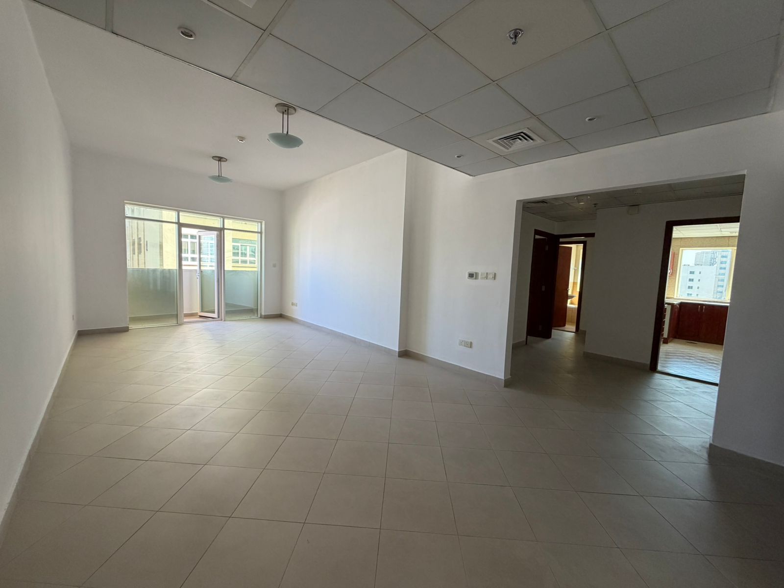 Free parking | Maid’s room | All rooms master | Open view with balcony | Built-in wardrobes | Central AC - gas | Family tower | Free maintenance