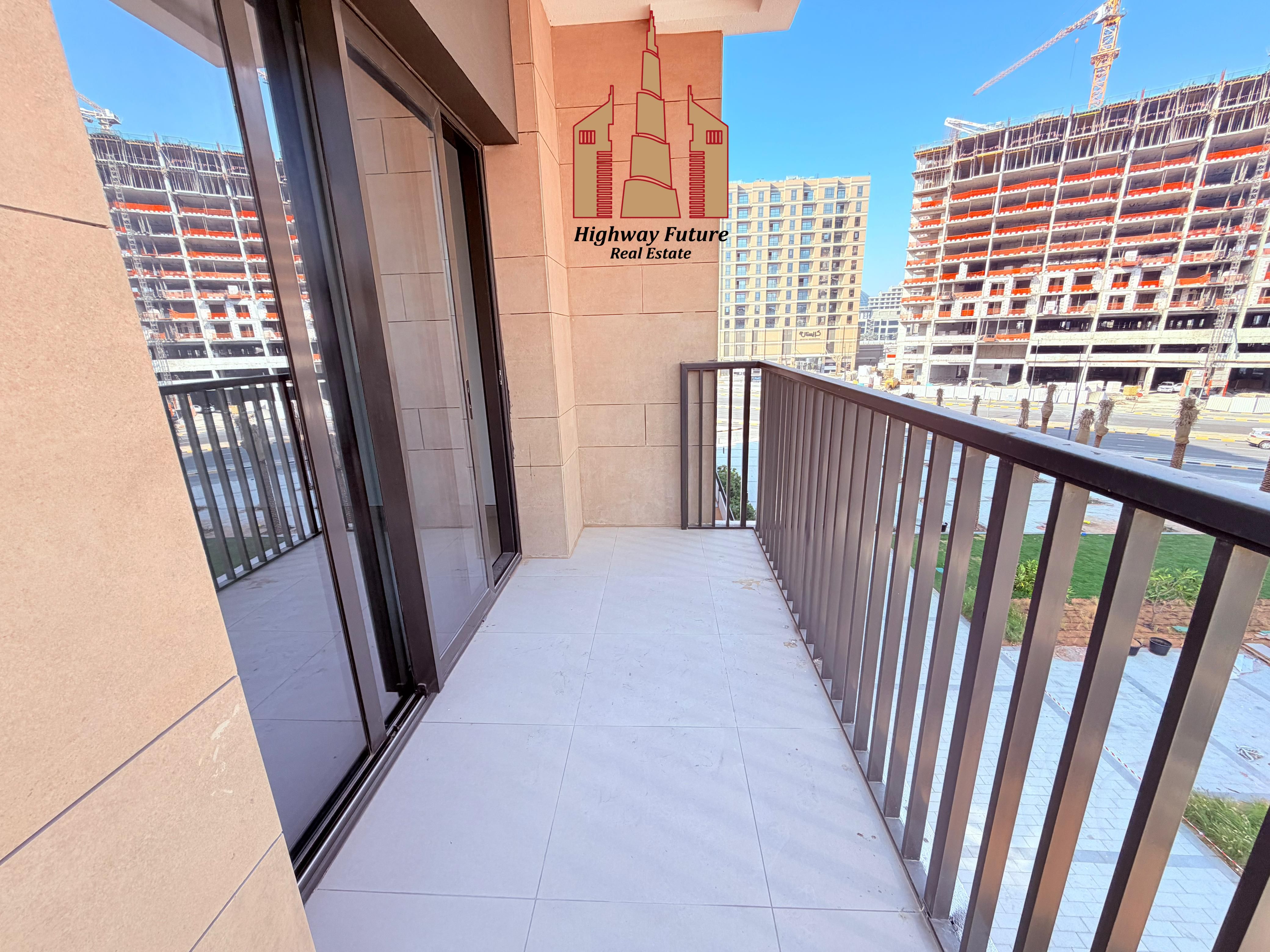 Luxurious 1-BR | Brand New | All Amenities |