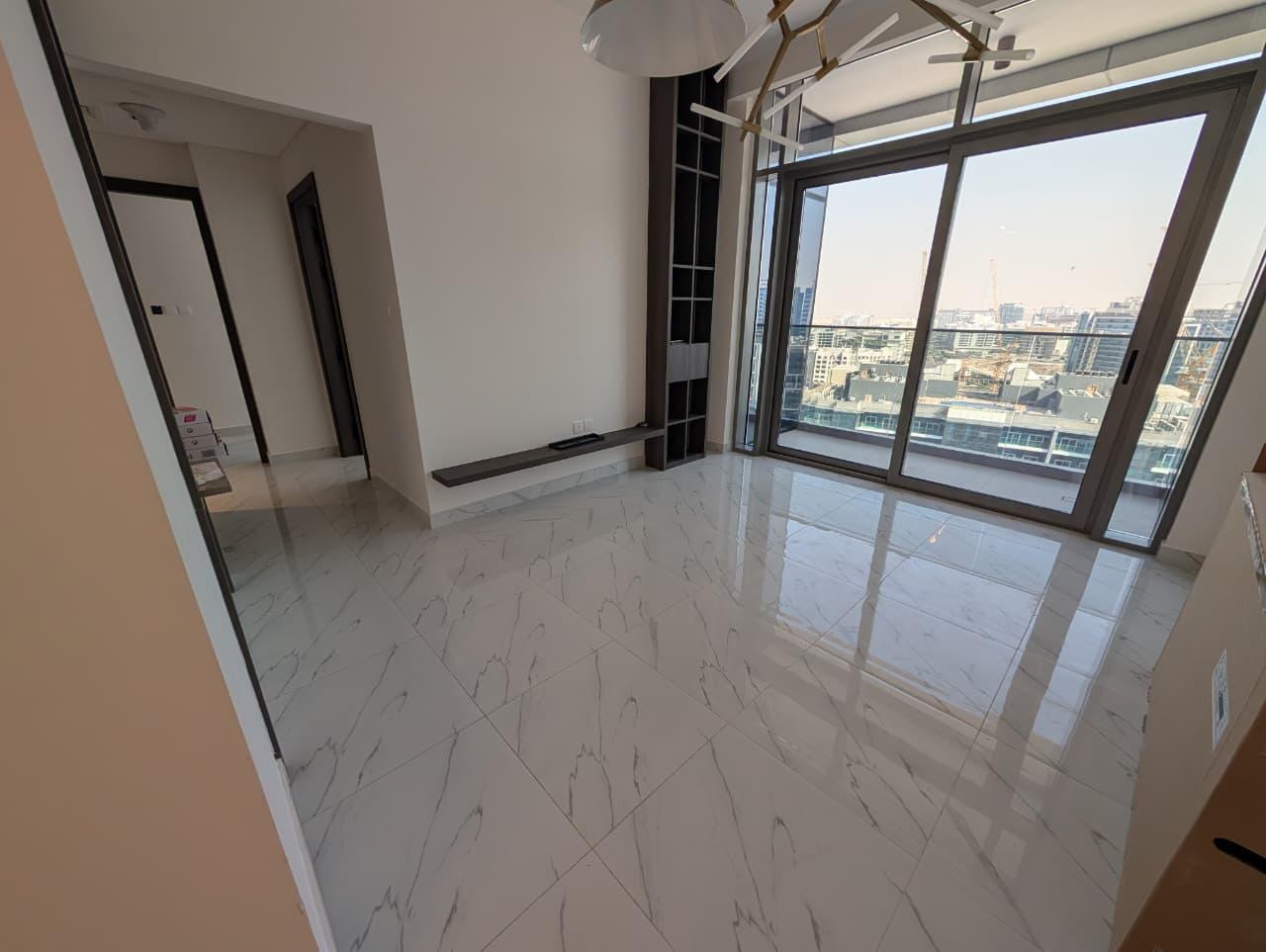 Stunning 1 Bedroom Plus Study | New | Luxury
