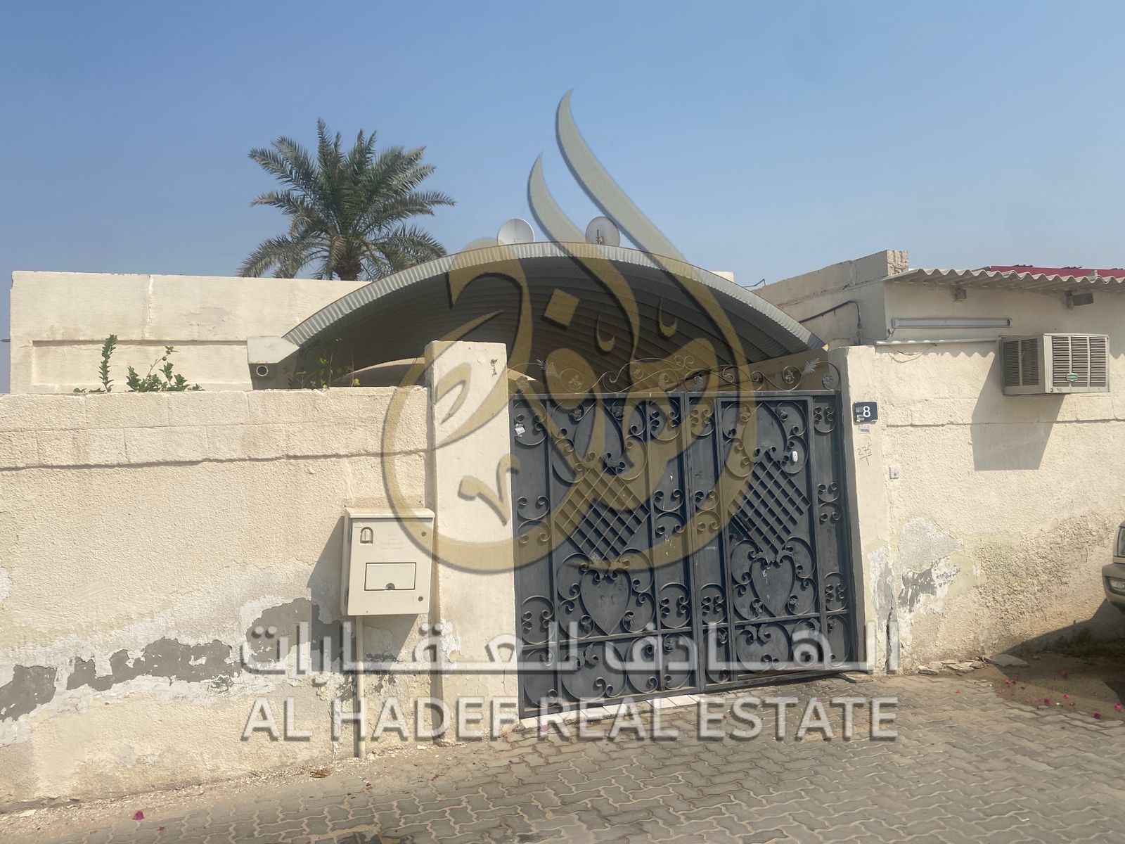 A unique opportunity to own in Ramla - Emirate of Sharjah For sale an Arab house on land with an area of 5,000 square feet in a quiet residential