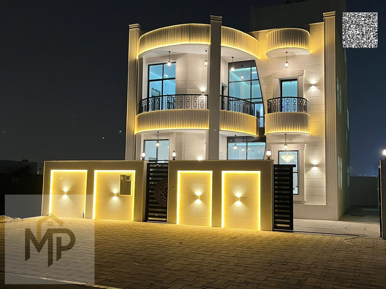 Luxury villa for sale in Al Helio – Ajman | 5 master bedrooms + spacious roof terrace | Elegant modern design | Spacious areas and luxurious finishes