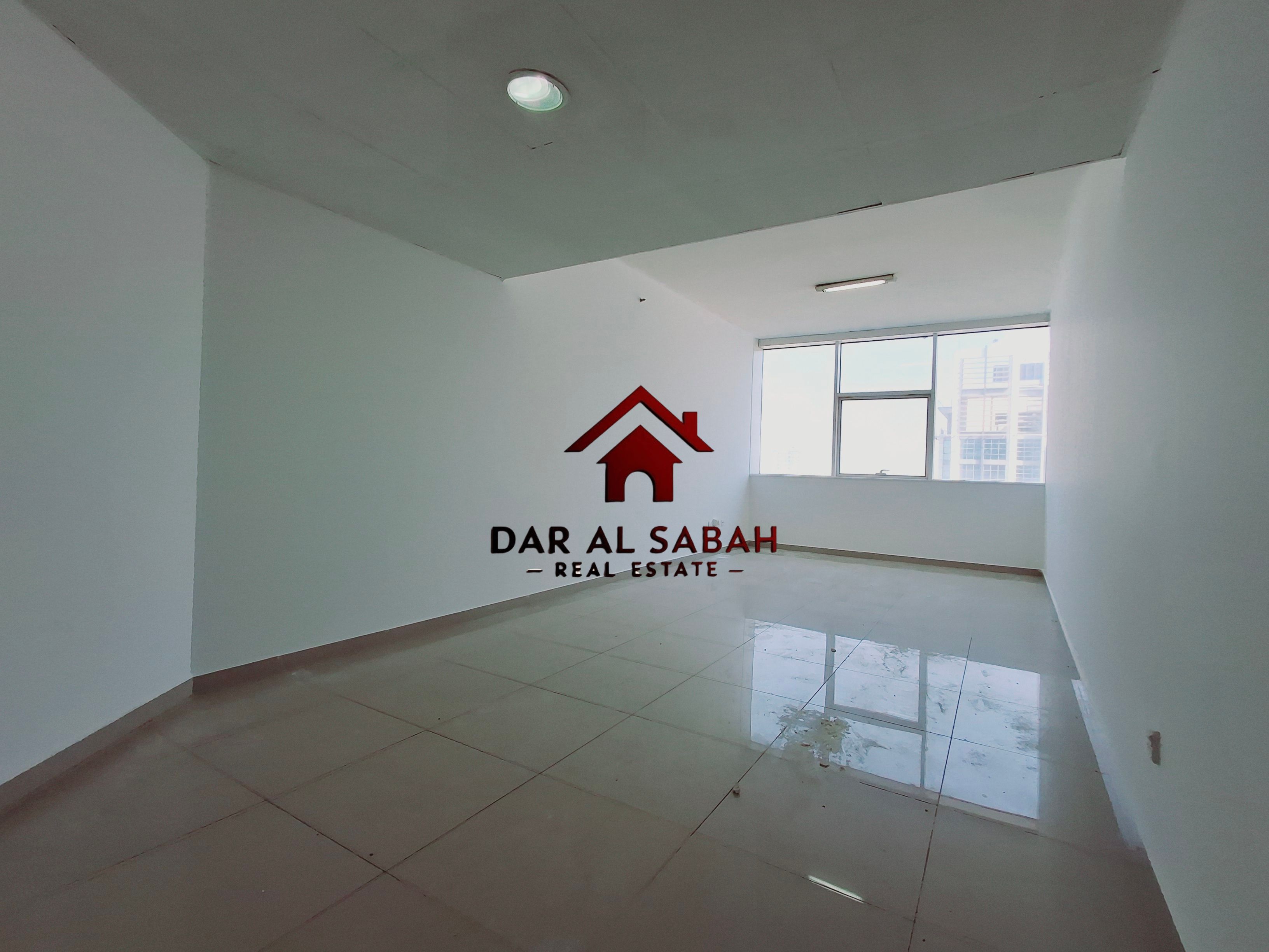 STUDIO APARTMENT RENT 32K WITH 1 MONTH FREE 6 CHEQUES PAYMENT NEAR DUBAI RTA BUS F22 F24
