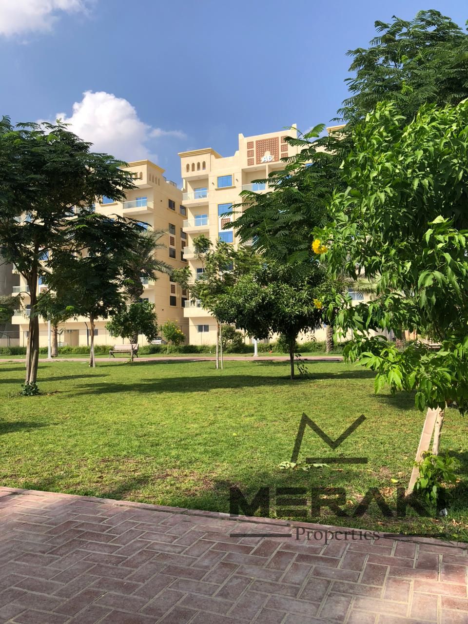 Studio with Balcony and Open Garden View for Sale in Al Ameera