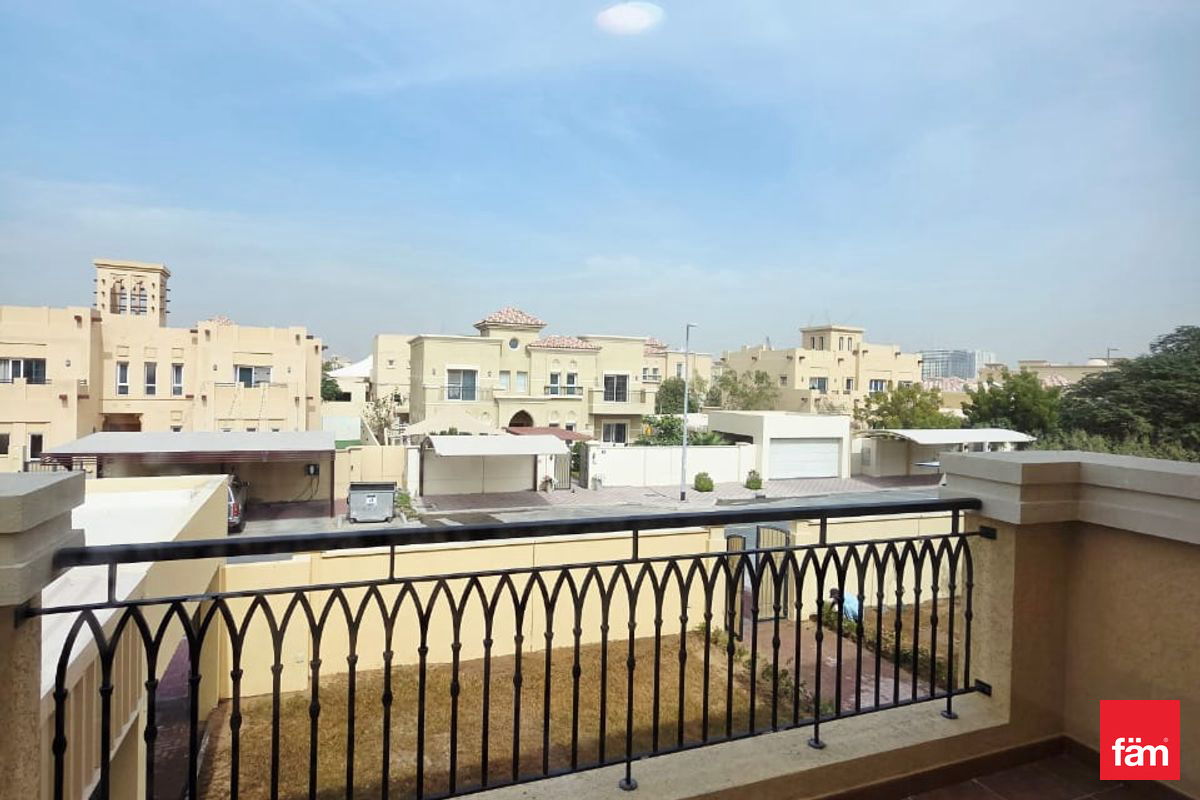 Stand Alone | Spacious | Perfect For Family