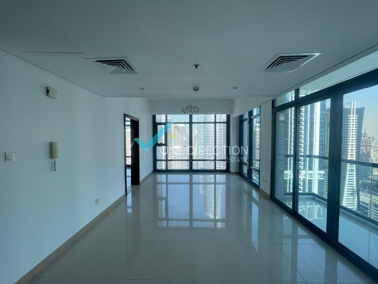2 Bedroom for Rent | High Floor | Lake View | Spacious Layout | With Balcony