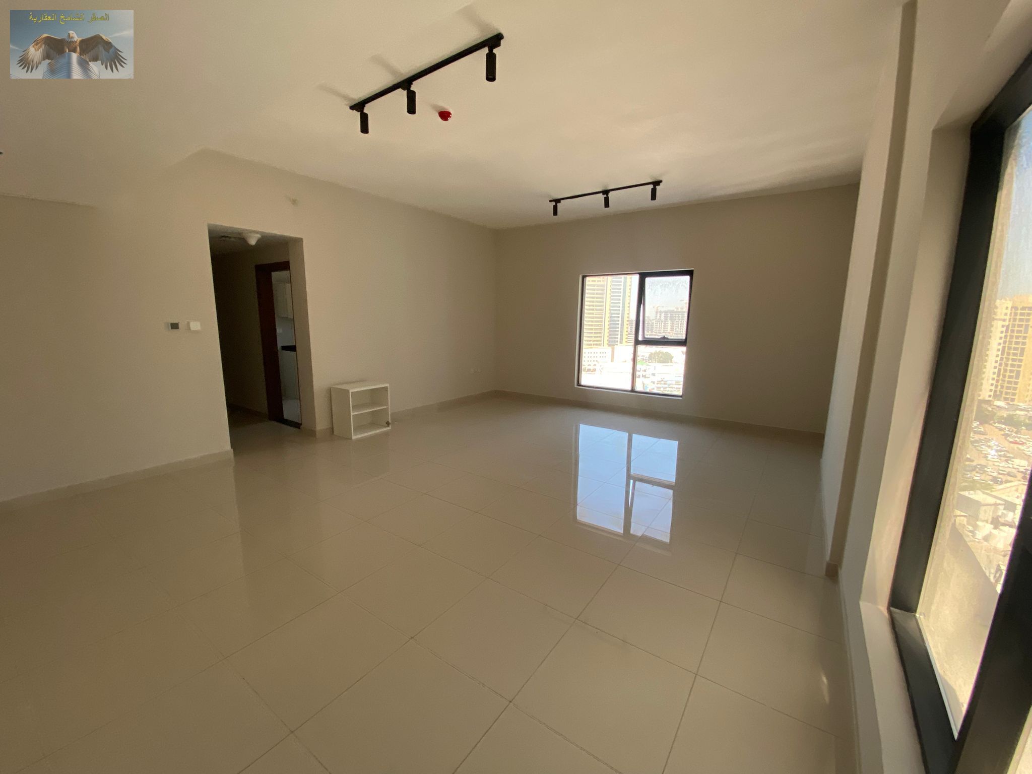 Three-bedroom apartment with maid’s room and excellent space – fully equipped gym inside the tower – private parking inside the tower – easy access to
