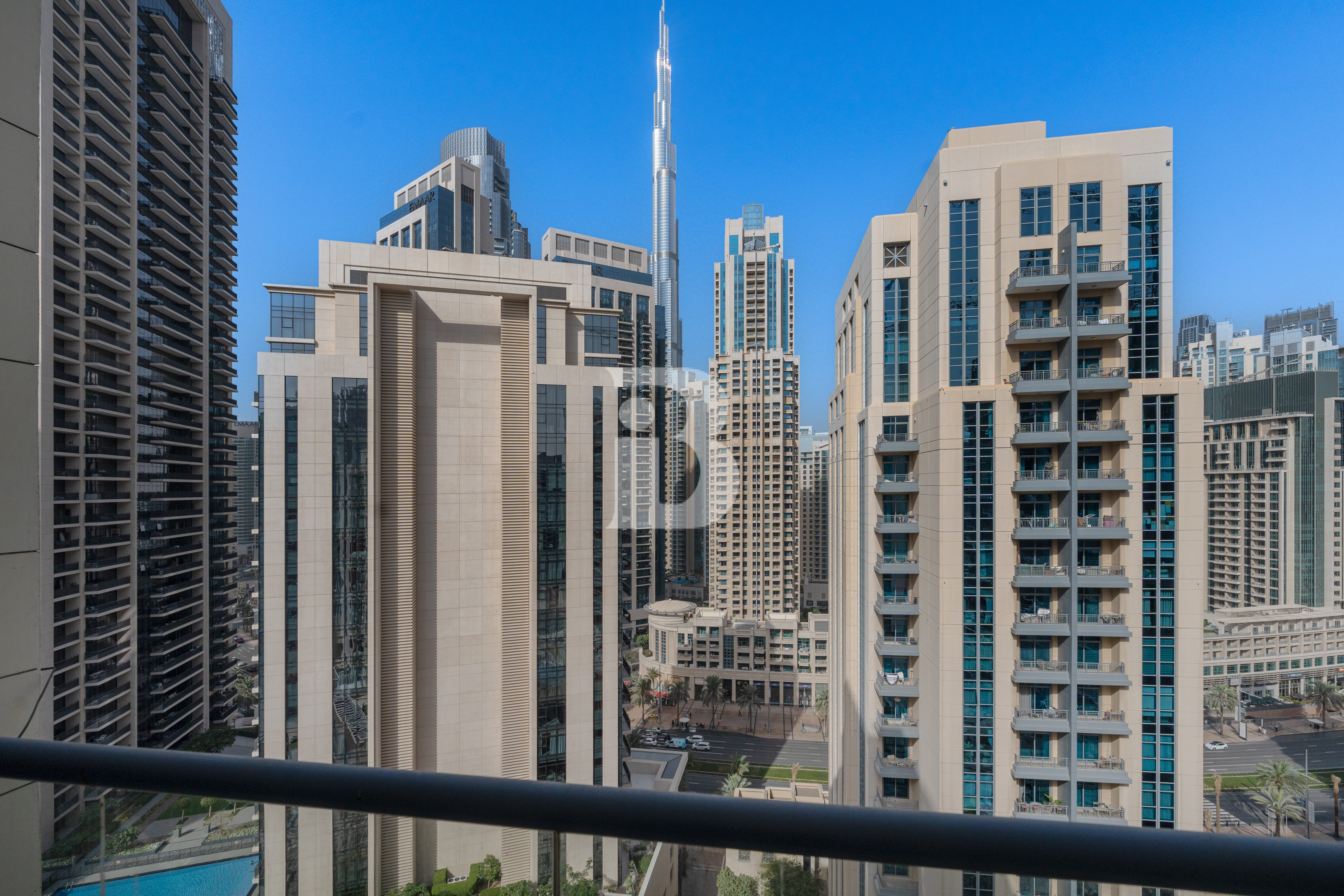 2BR Apartment for sale in Downtown Dubai, Dubai — AED 165K