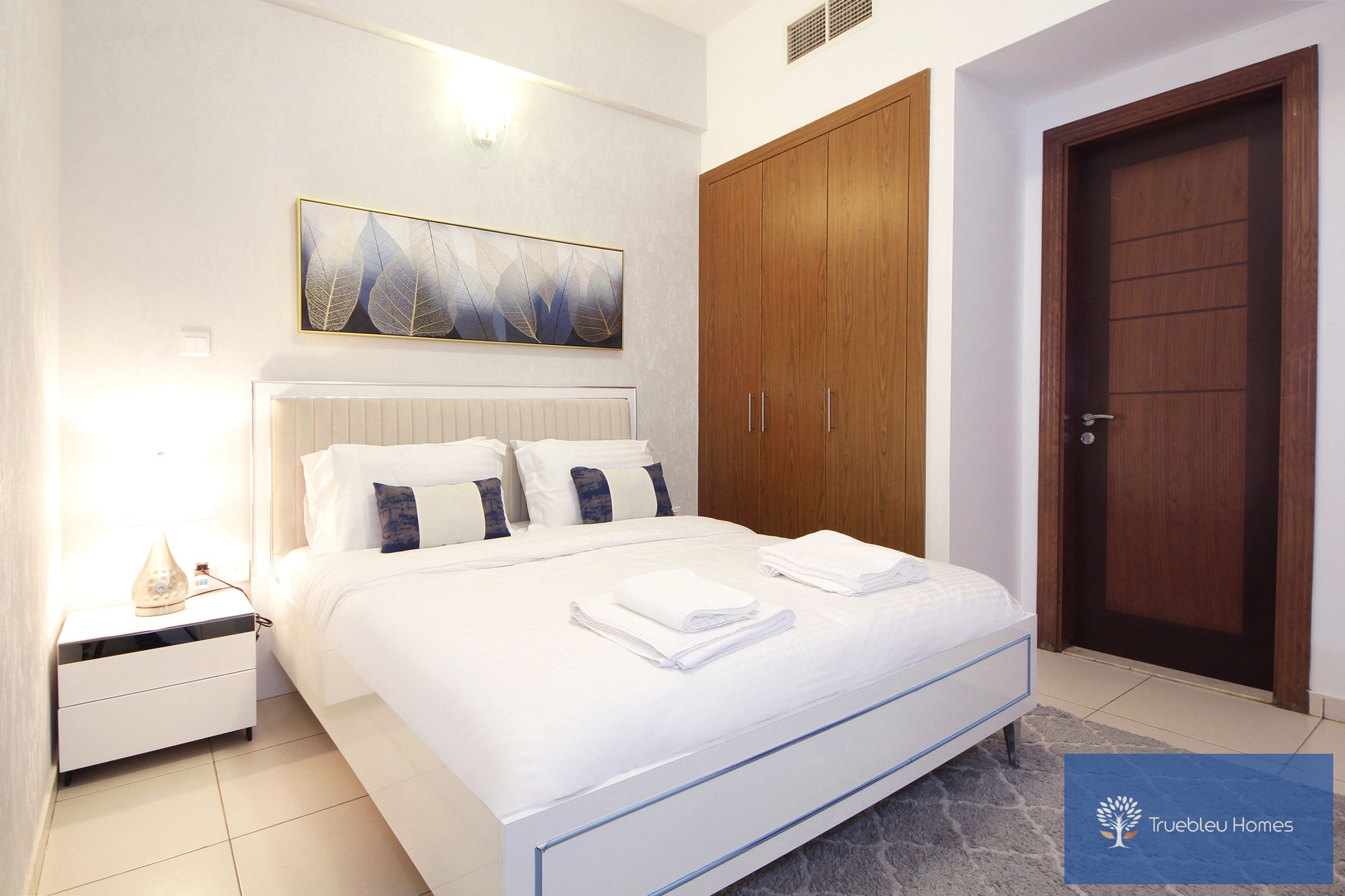Lovely and Spacious 1BHK in Sunrise tower