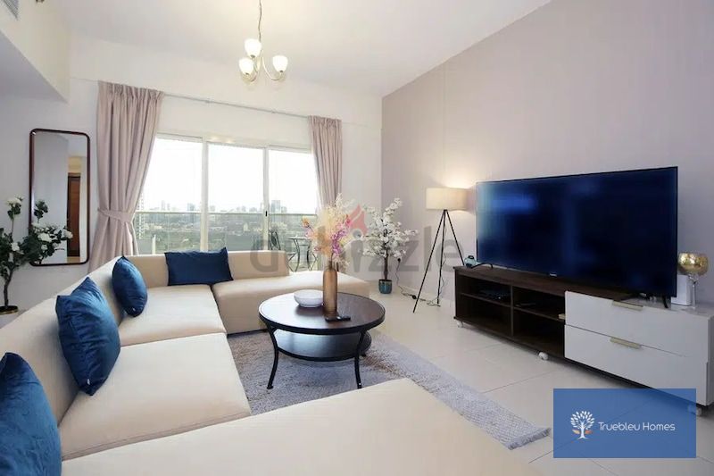 Spacious 2 BHK apartment in JVC || Prime Location