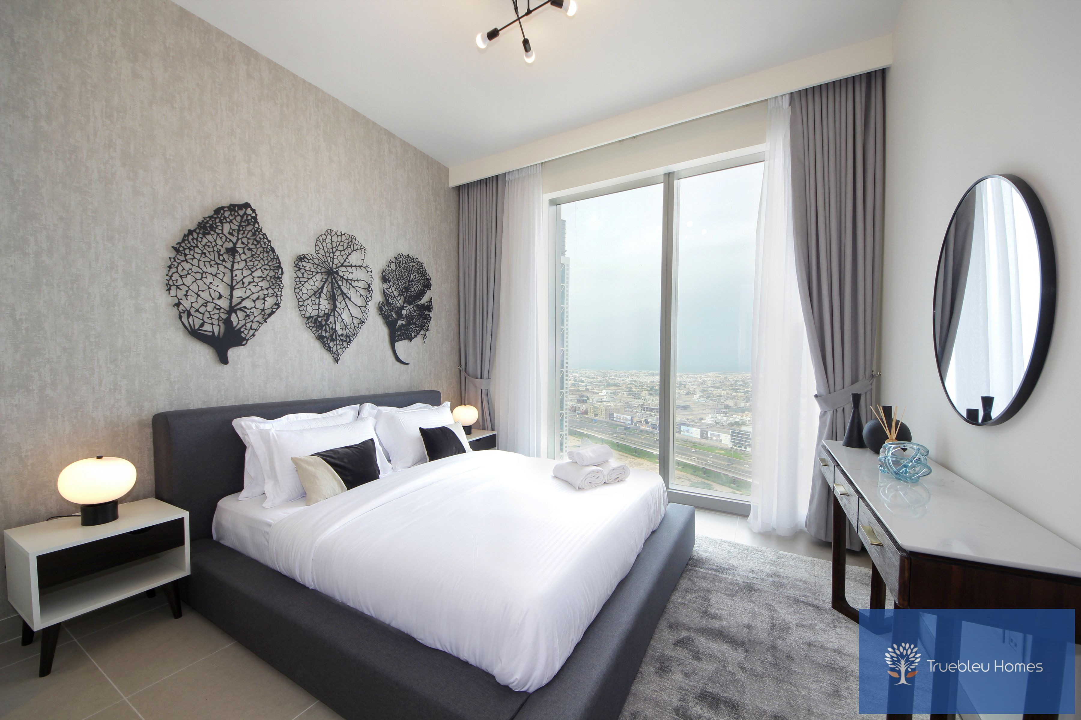 Stunning Sea View 2BHK || Premium Furnishing, Close to Dubai mall
