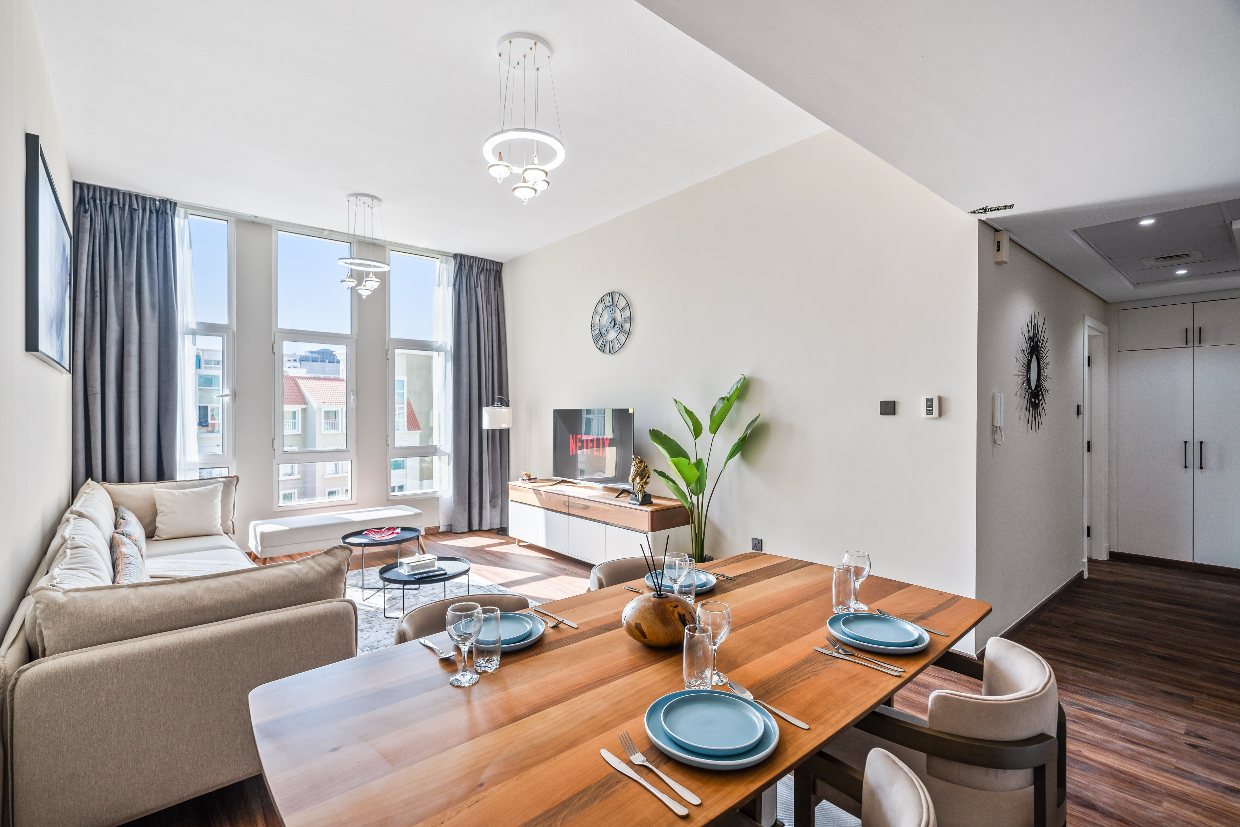 Luxury 1 Bedroom Apartment in Discovery Gardens