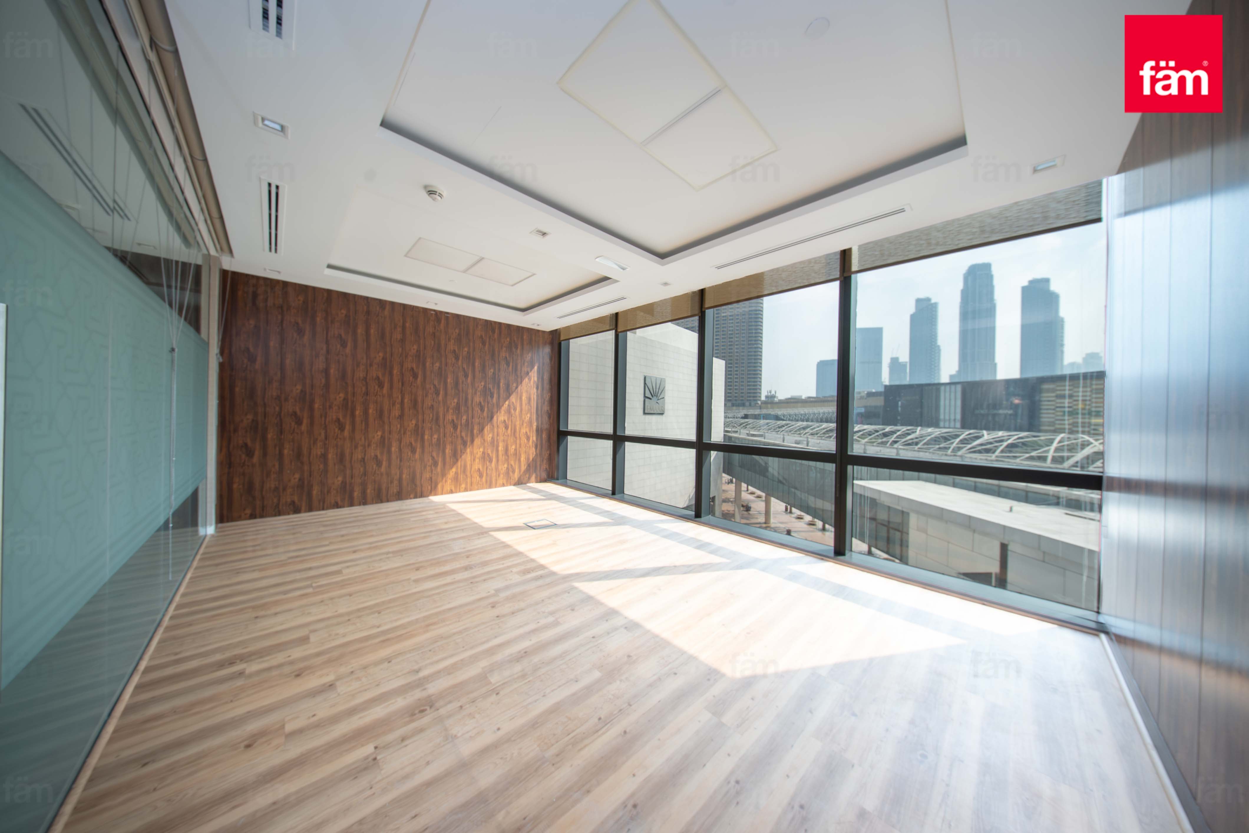 Luxurious Office For Developer, Banks Nd Mnc