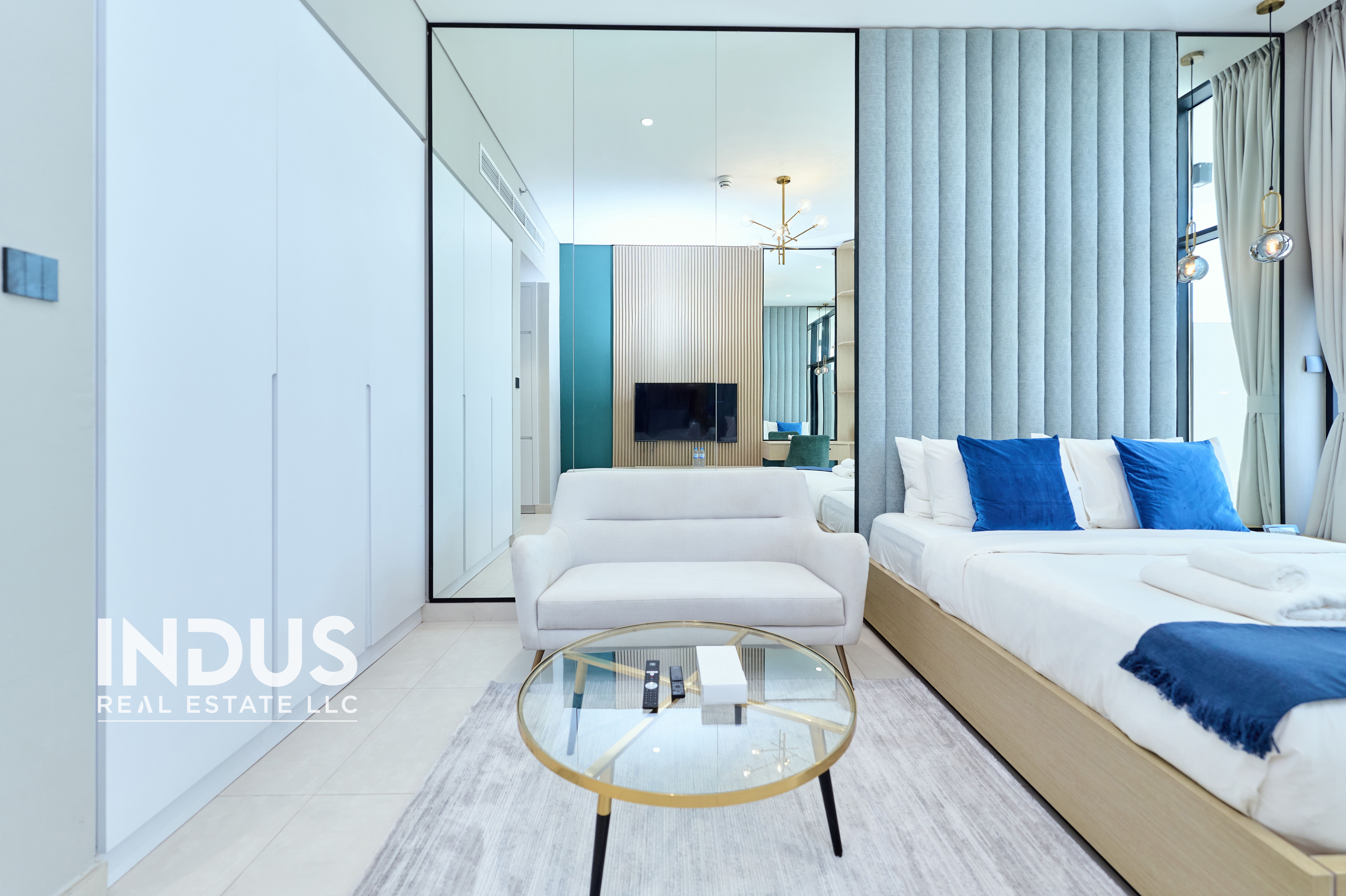 VACANT | NEAR METRO | FULLY FURNISHED