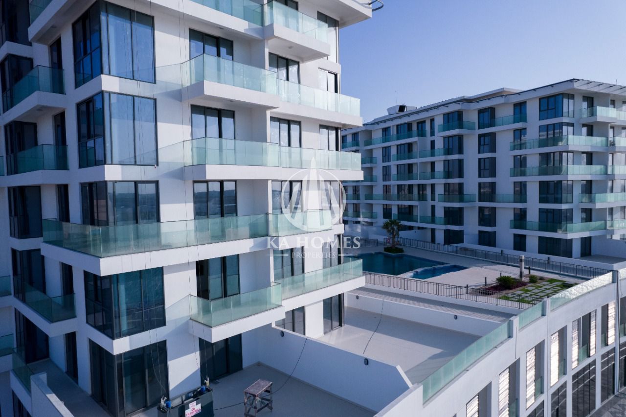 A strategic location close to major roads and airports | Ready apartments