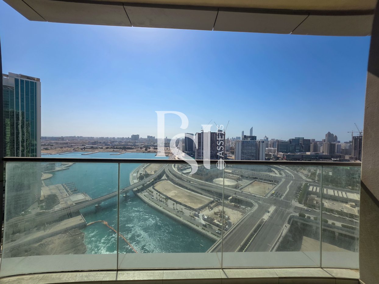 Balcony | Maid Room | Canal View