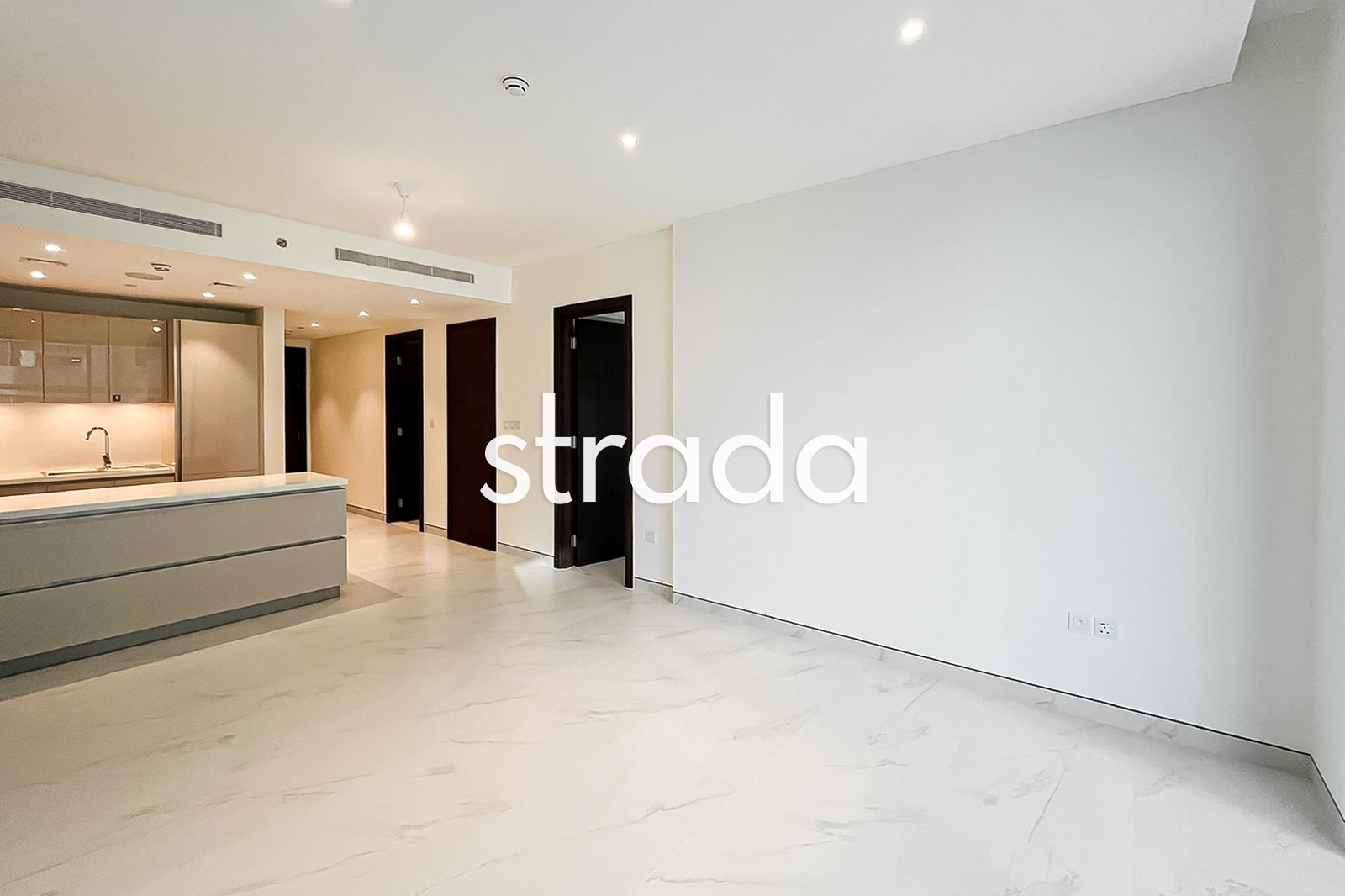 Vacant | Large Layout | 2 Bedroom